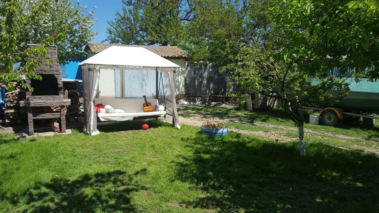 הוילה יורילובקה Casa Bunicilor Granny'S House מראה חיצוני תמונה